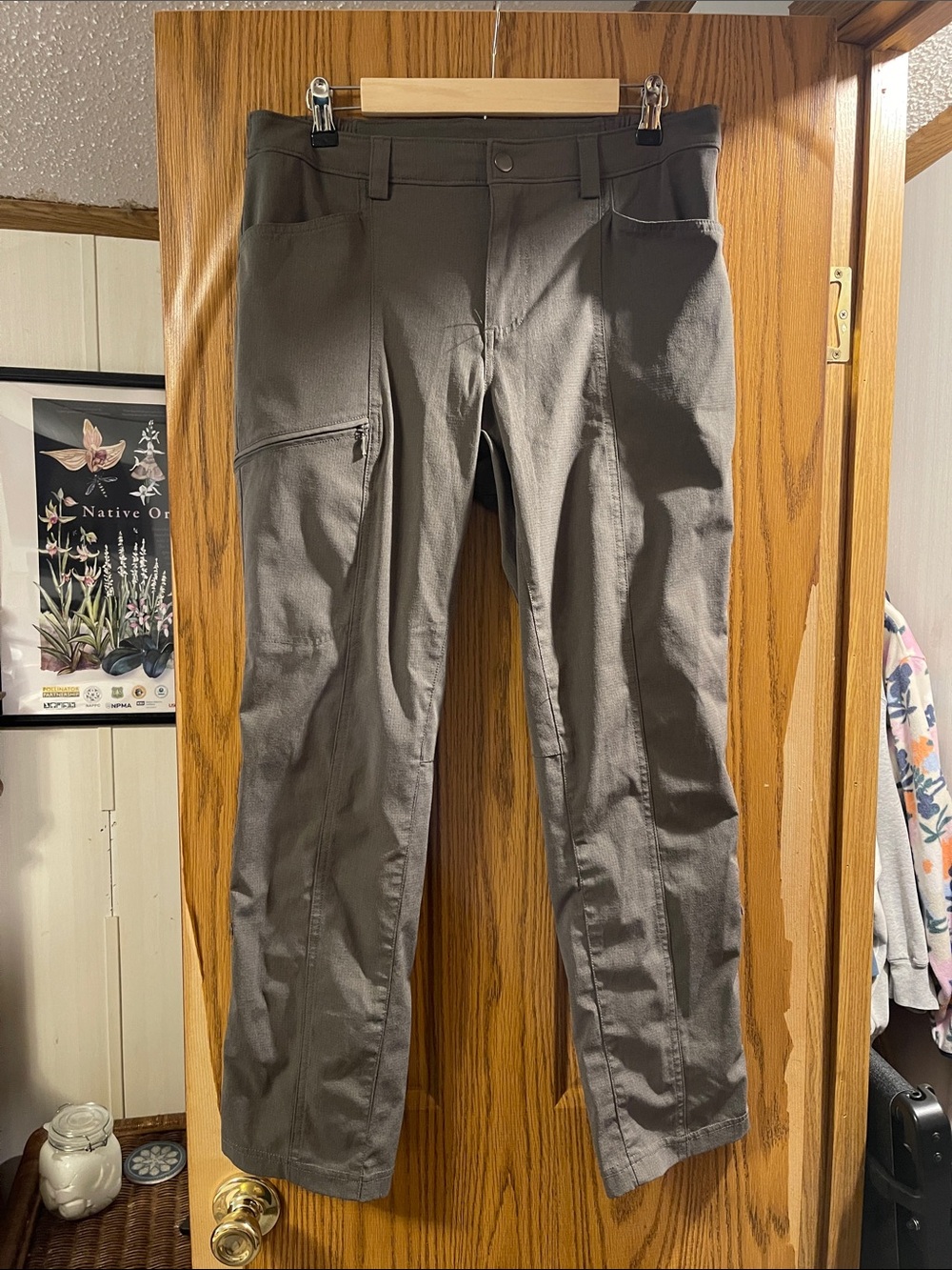 Duluth Trading Co Gray Cargo Pants
